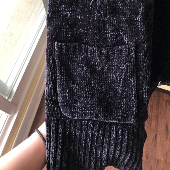 Plush knitted cardigan - black - Picture 2 of 5